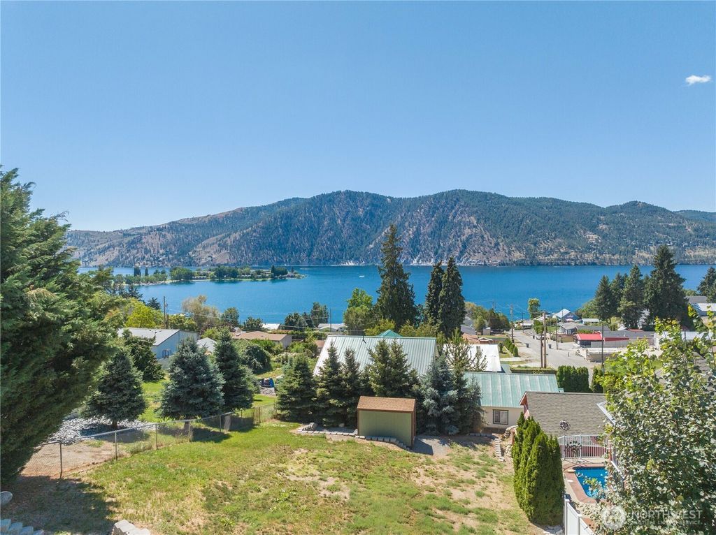 Photo of 327 Lakeshore Drive, Manson, WA 98831 (MLS # 2521184)