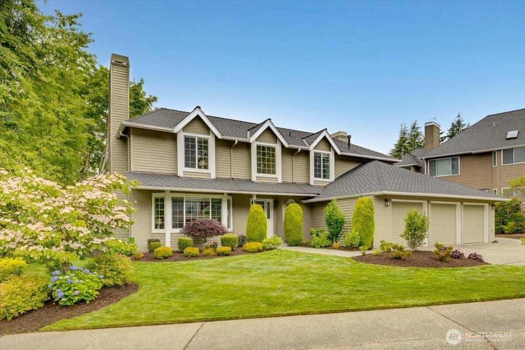 Photo of 6041 118th Avenue SE, Bellevue, WA 98006 (MLS # 2525484)