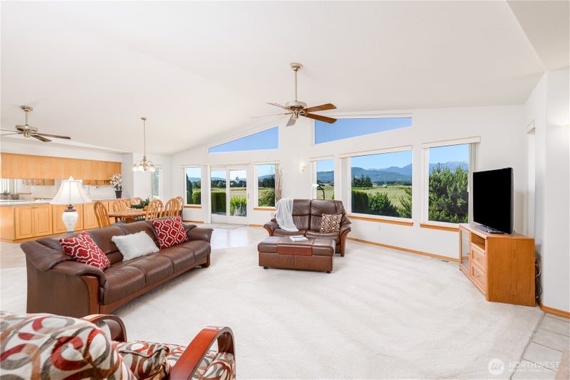 141 Kiwi Lane