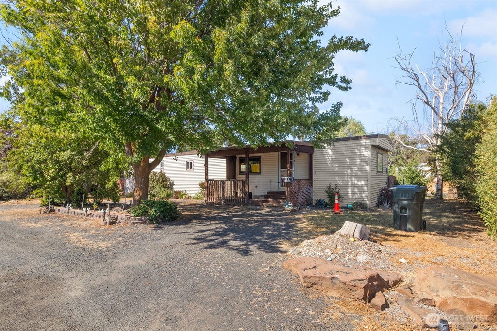 Photo of 608 N Washington Street, Ritzville, WA 99169 (MLS # 2549689)