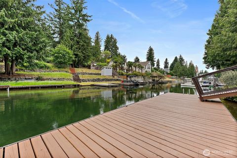 Photo of 2422 179th Avenue E, Lake Tapps, WA 98391 (MLS # 2390081)