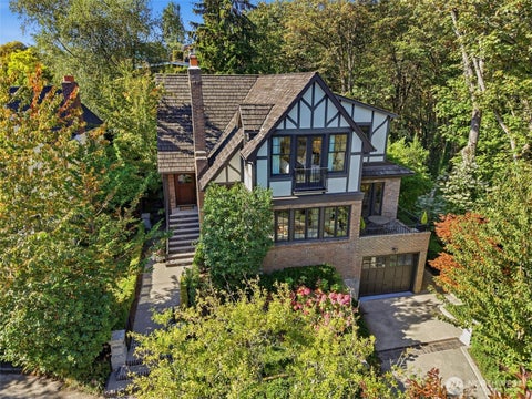 Photo of 1905 33rd Avenue S, Seattle, WA 98144 (MLS # 2590036)