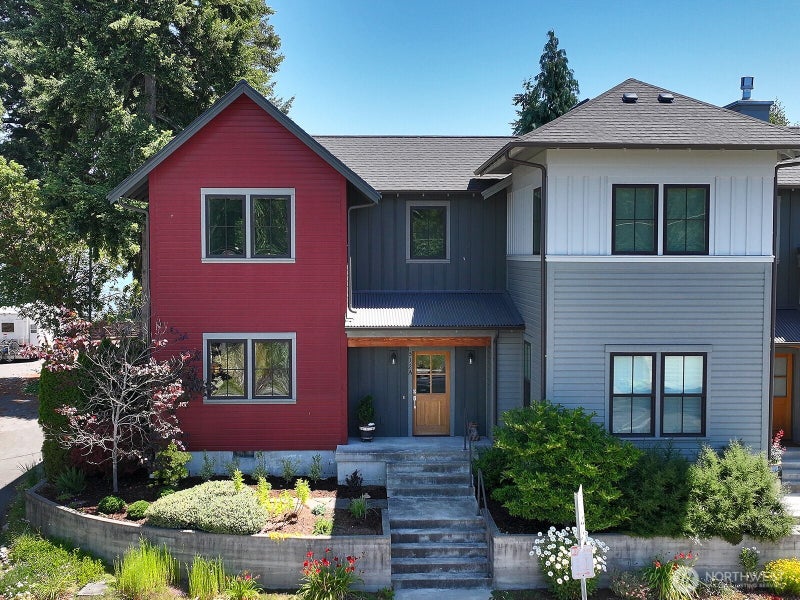 512 Cascade Avenue A