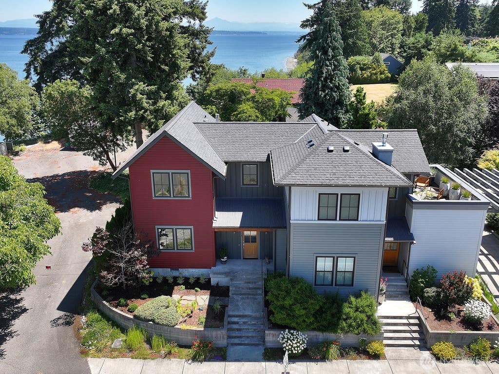 Photo of 512 Cascade Avenue #A, Langley, WA 98260 (MLS # 2554936)