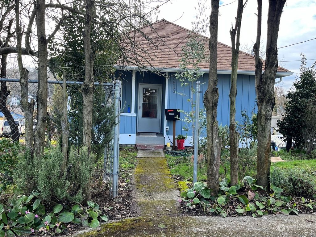 Photo of 8609 Renton Avenue S, Seattle, WA 98118 (MLS # 2263487)