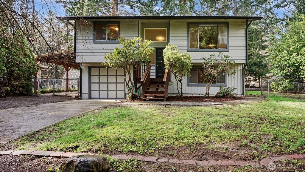 Photo of 5710 188th Avenue E, Bonney Lake, WA 98390 (MLS # 2492621)