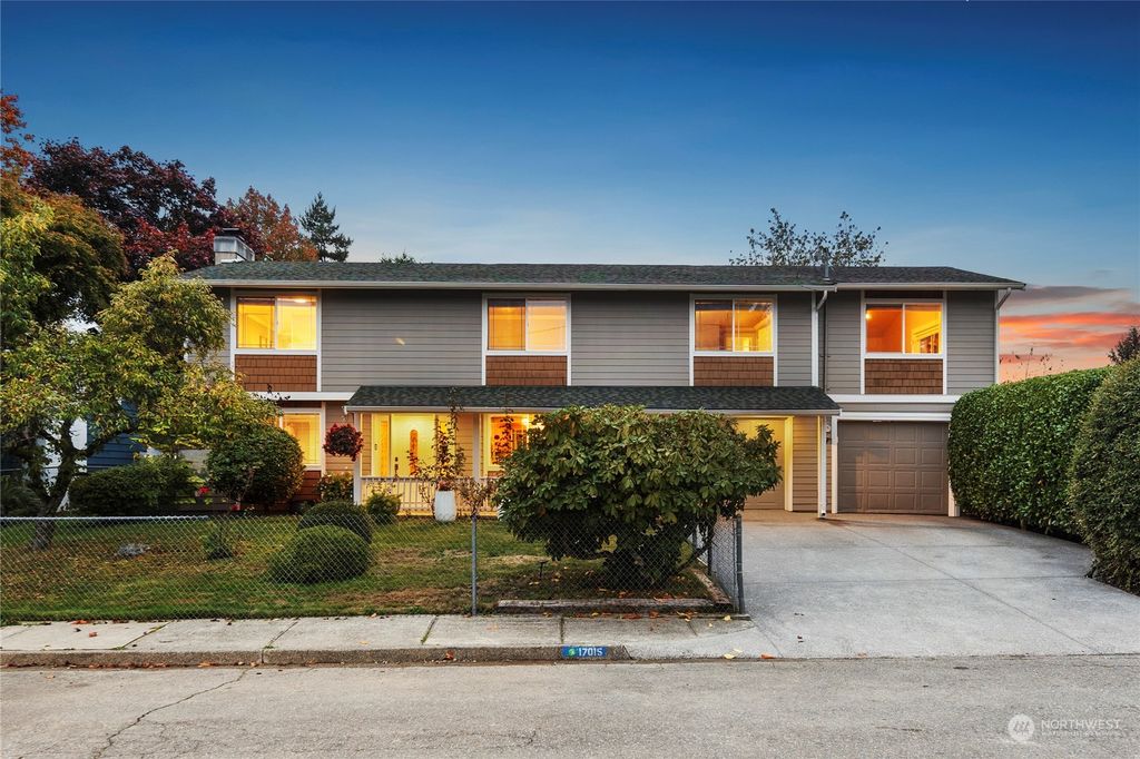Photo of 17015 129th Avenue SE, Renton, WA 98058 (MLS # 2302048)