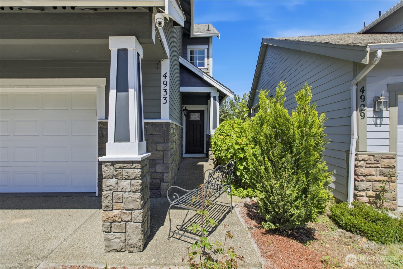 4933 Diana Court SE 17