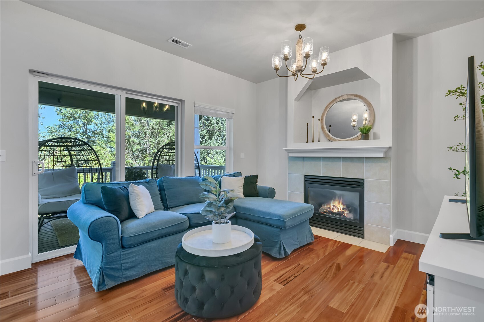 4933 Diana Court SE 17
