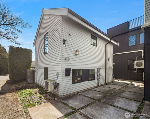 Photo of 411 B NE 80th Street, Seattle, WA 98115 (MLS # 2502929)