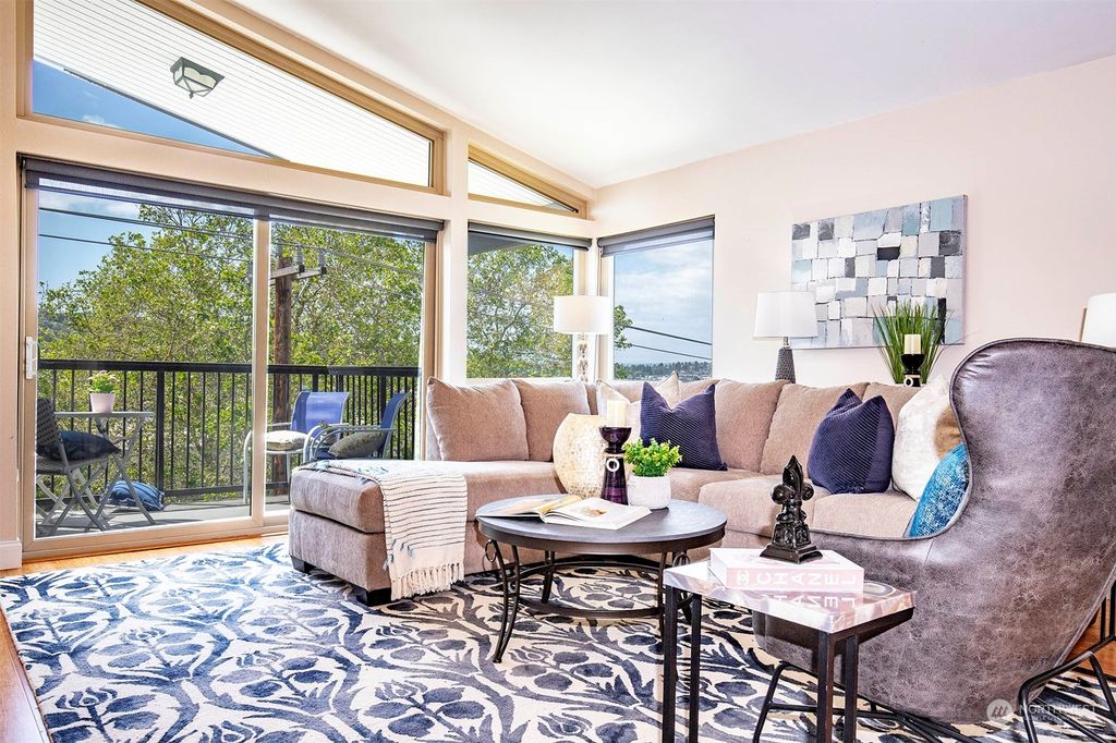 Photo of 3608 14th Avenue W #301, Seattle, WA 98119 (MLS # 2251016)