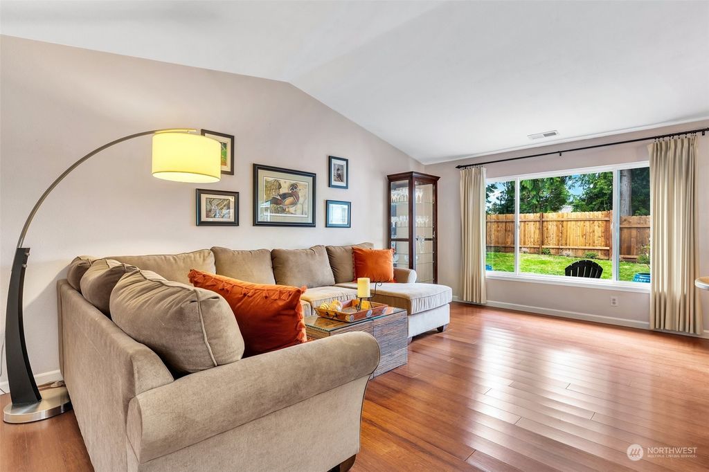listing image 9365168074097407435