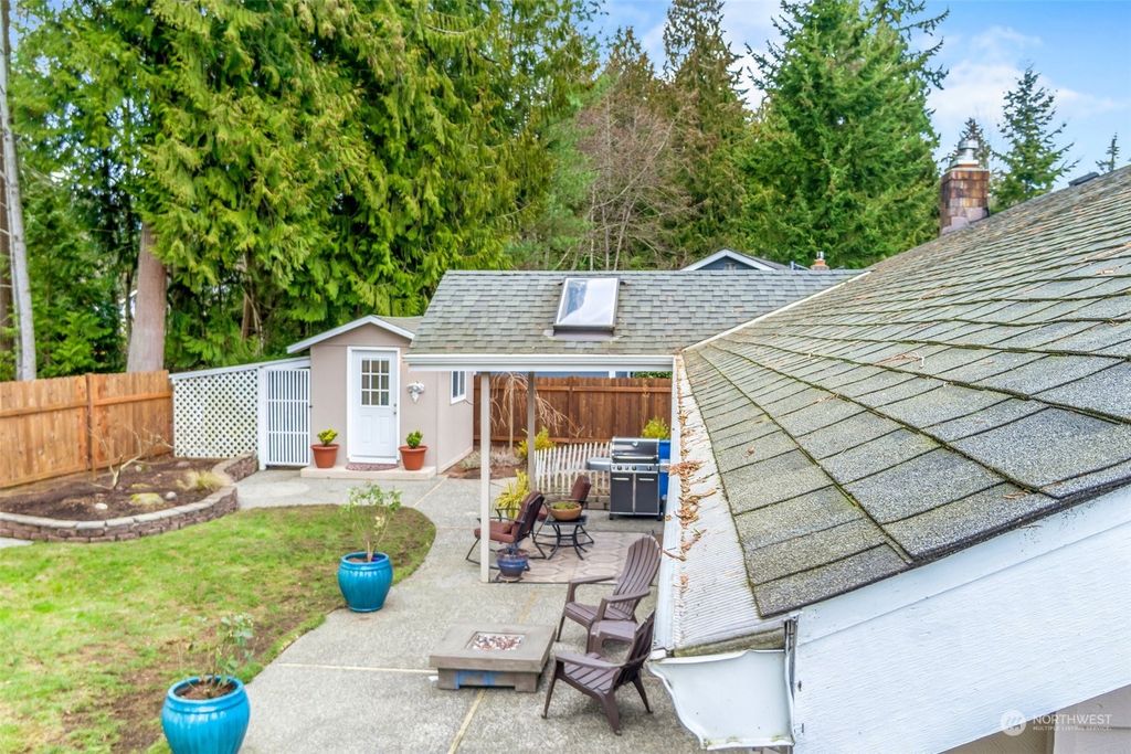 listing image 9363323071373024128