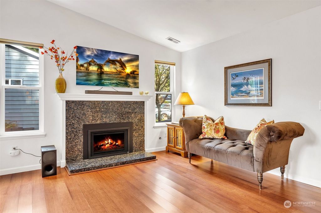 listing image 9364547155914918059