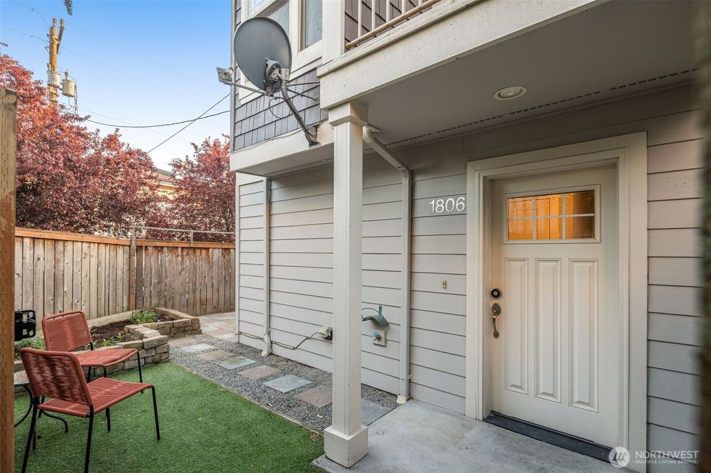 Photo of 1806 E Fir Street, Seattle, WA 98122 (MLS # 2364754)