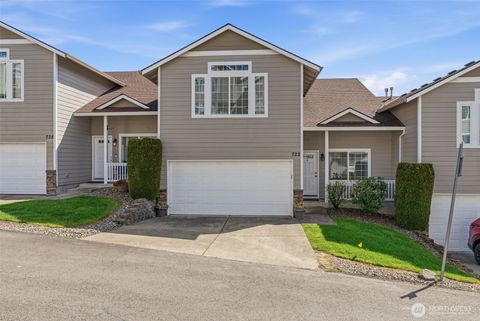 Photo of 722 NW Meadow Ridge Lane, Camas, WA 98607 (MLS # 2497089)