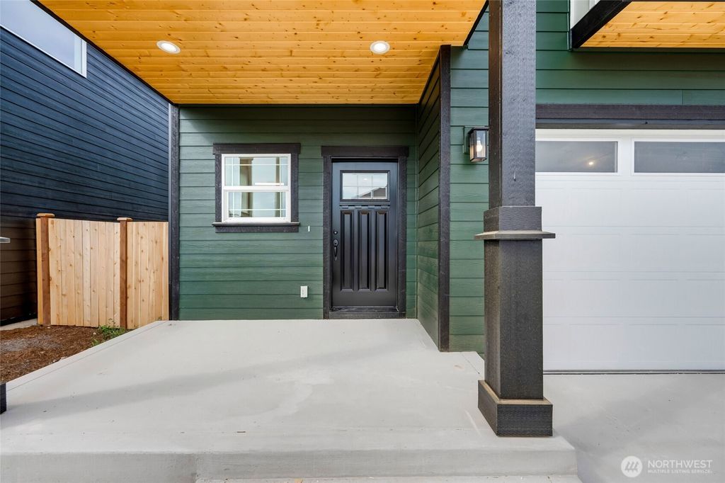Photo of 2613 178th Place NE, Marysville, WA 98271 (MLS # 2364967)