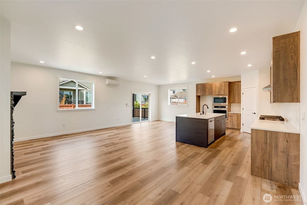 Photo of 2613 178th Place NE, Marysville, WA 98271 (MLS # 2364967)