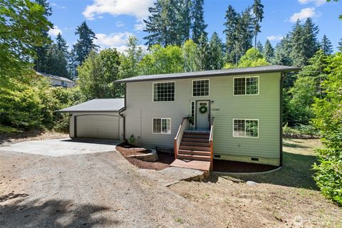 Photo of 17504 Loop Lane SE, Yelm, WA 98597 (MLS # 2405996) Photo of 17504 Loop Lane SE, Yelm, WA 98597 (MLS # 2405996)