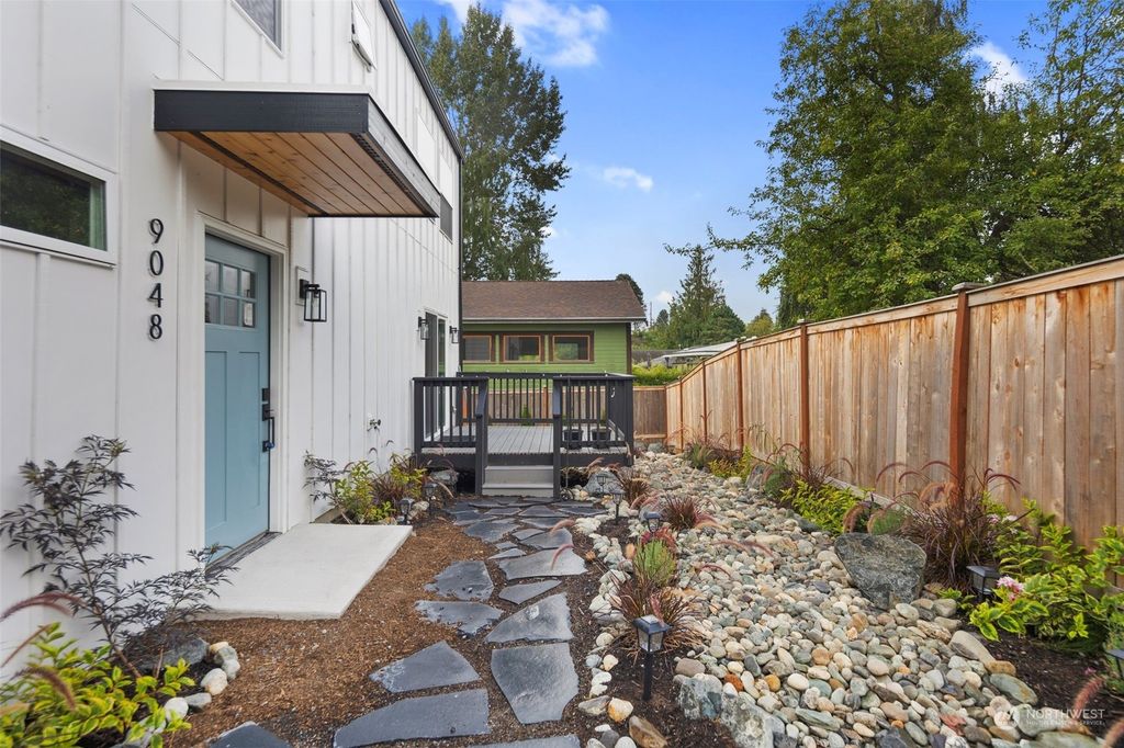 Photo of 9048 1st Avenue NW, Seattle, WA 98117 (MLS # 2296376)