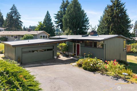 Photo of 29815 10th Avenue SW, Federal Way, WA 98023 (MLS # 2515421)