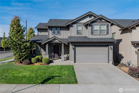 Photo of 251 N Green Gables Loop, Ridgefield, WA 98642 (MLS # 2439617)
