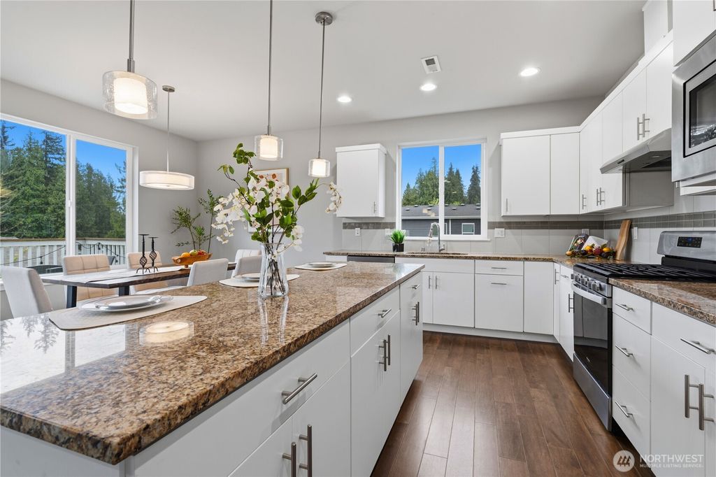 Photo of 19217 8th Avenue W, Lynnwood, WA 98036 (MLS # 2517922)