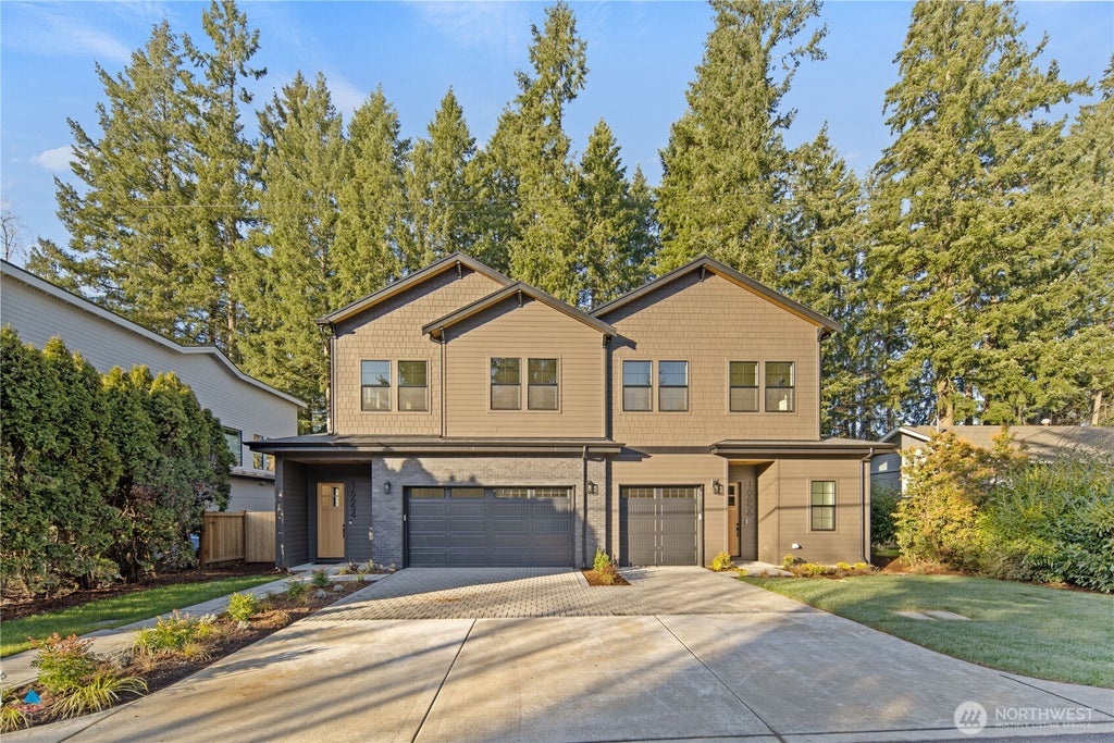 Photo of 16654 NE 12th Street, Bellevue, WA 98008 (MLS # 2593125)