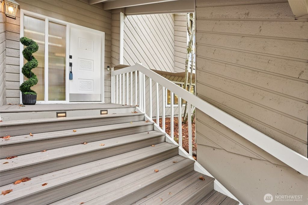 Photo of 4643 147th Place SE, Bellevue, WA 98006 (MLS # 2431406)