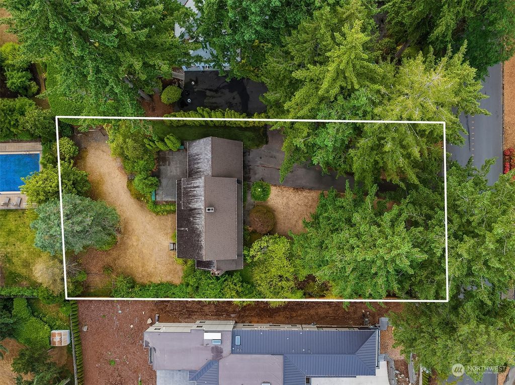 Photo of 9447 NE 14th Street, Clyde Hill, WA 98004 (MLS # 2158316)