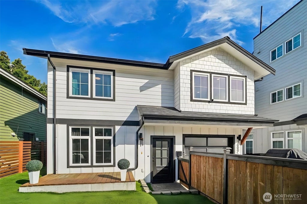 Photo of 7000 32nd Avenue NW #C, Seattle, WA 98117 (MLS # 2587026)