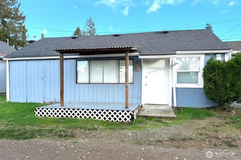 Photo of 506 S 107th Street, Tacoma, WA 98444 (MLS # 2456826)