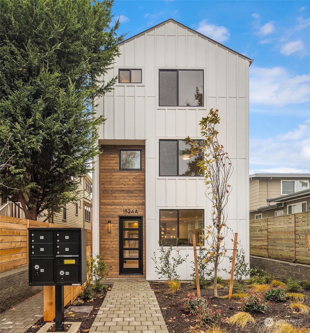 Photo of 1524 5th Avenue W #A, Seattle, WA 98119 (MLS # 2021784)