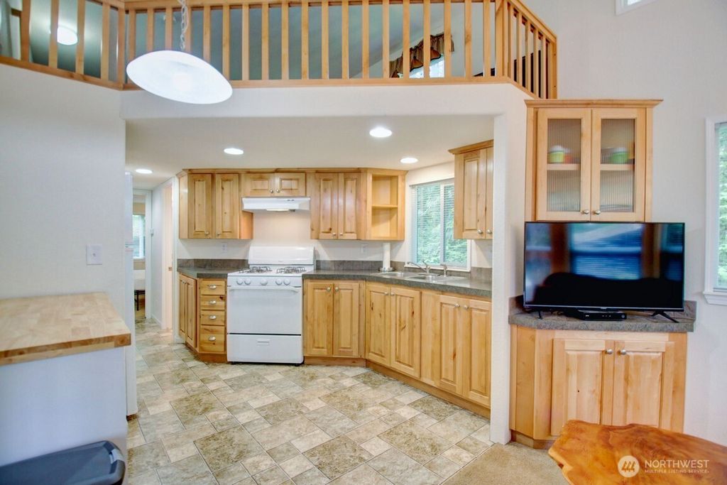 Photo of 20 Goldrush Road, Deming, WA 98244 (MLS # 2487821)