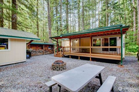 20 Goldrush Road Deming WA 98244