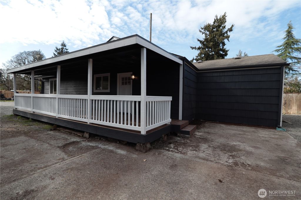 Photo of 8801 SW Custer Road, Lakewood, WA 98499 (MLS # 2502036)