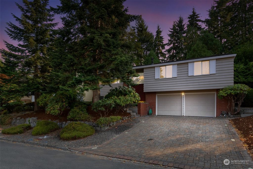 Photo of 3450 79th Avenue SE, Mercer Island, WA 98040 (MLS # 2004861)