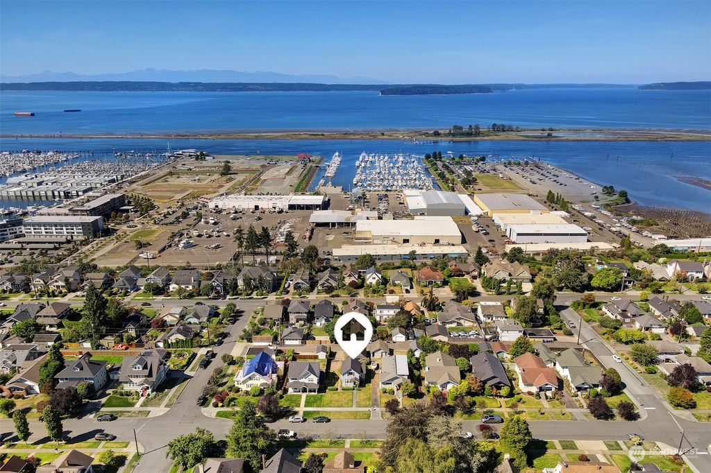 Photo of 1122 Rucker Avenue, Everett, WA 98201 (MLS # 2285851)