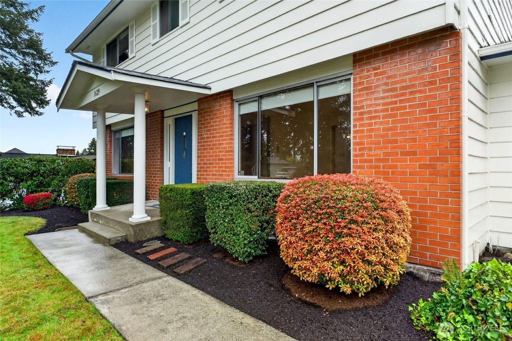 Photo of 1629 S Highland Avenue, Tacoma, WA 98465 (MLS # 2508793)