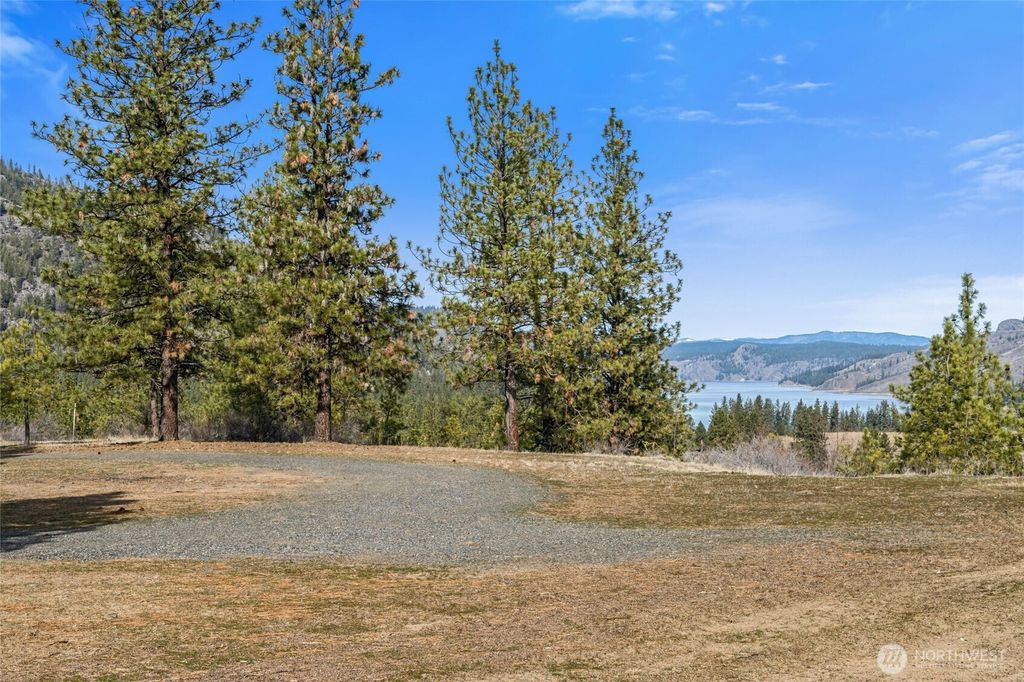 Photo of 38800 E Sand Flats Dr, Davenport, WA 99122 (MLS # 2500898)
