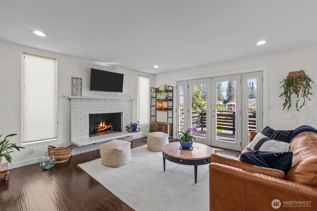 Photo of 215 Hubbard Road, Lynnwood, WA 98036 (MLS # 2506674)