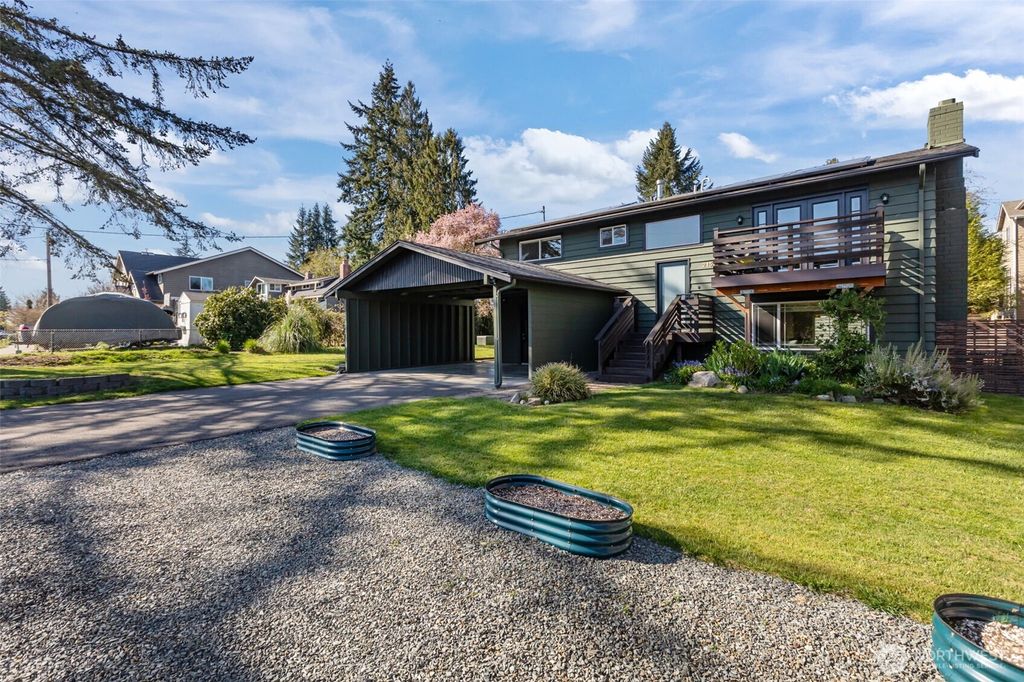 Photo of 215 Hubbard Road, Lynnwood, WA 98036 (MLS # 2506674)