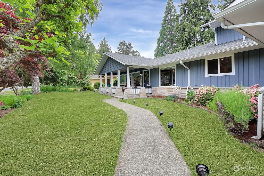 Photo of 16833 19th Avenue SW, Normandy Park, WA 98166 (MLS # 2074768)