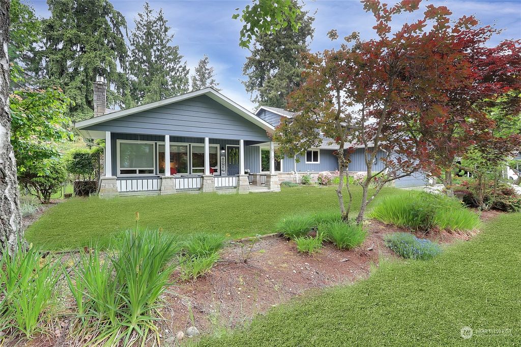 Photo of 16833 19th Avenue SW, Normandy Park, WA 98166 (MLS # 2074768)