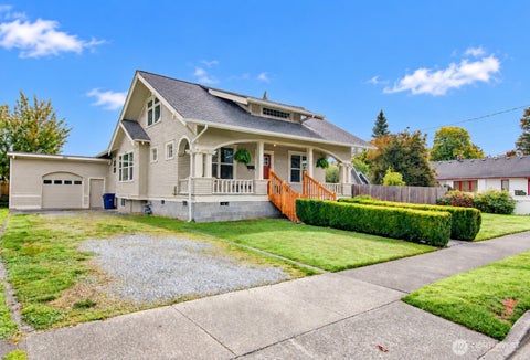Photo of 1508 Douglas Street, Mount Vernon, WA 98273 (MLS # 2566561)