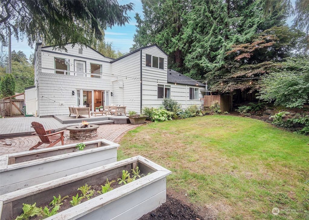 Photo of 9323 Forest Court SW, Seattle, WA 98136 (MLS # 2285942)