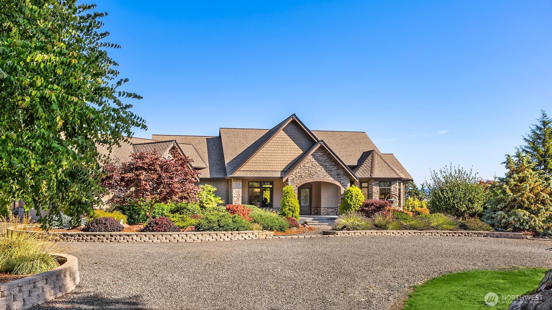 39171 NE No Name Place