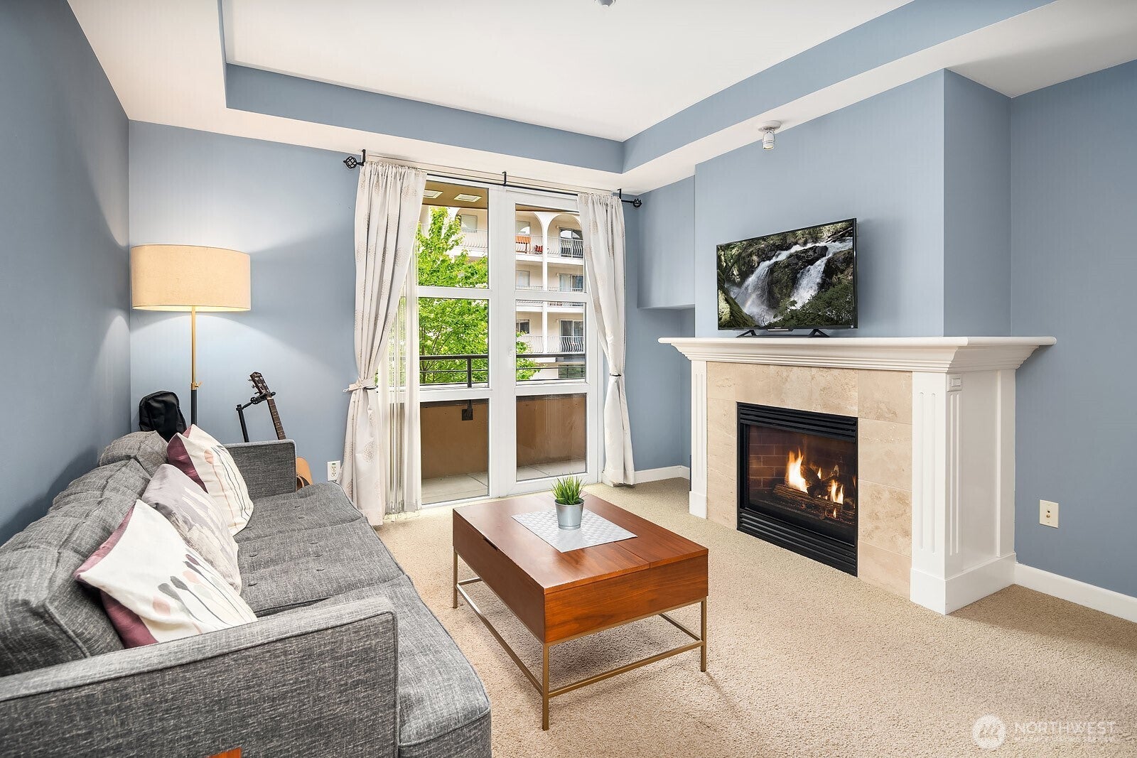 10047 NE Main Street NE 202