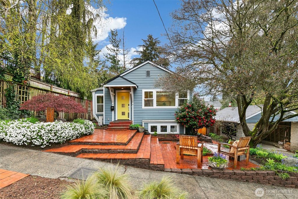 Photo of 2110 NE 81st Street, Seattle, WA 98115 (MLS # 2357323)