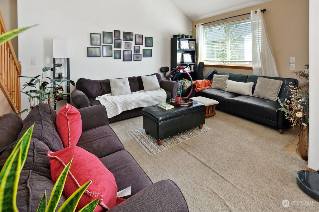 Photo of 2109 127th Place SE, Everett, WA 98208 (MLS # 2047362)